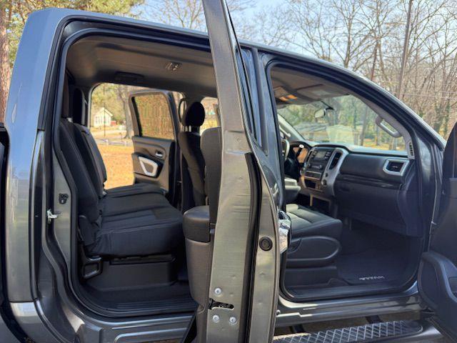 Nissan Titan S Crew Cab 2WD 2017