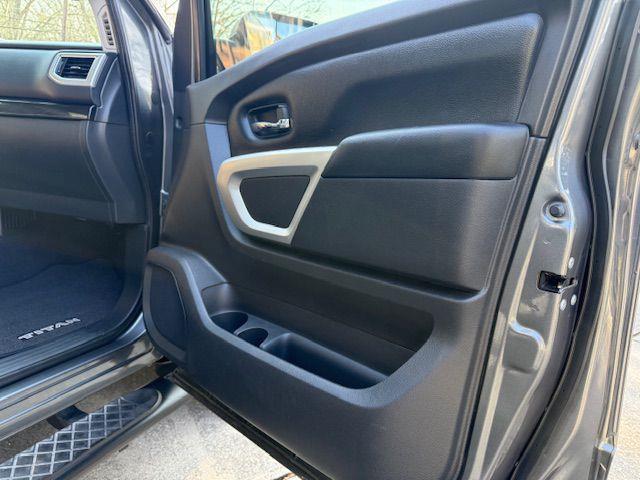 Nissan Titan S Crew Cab 2WD 2017