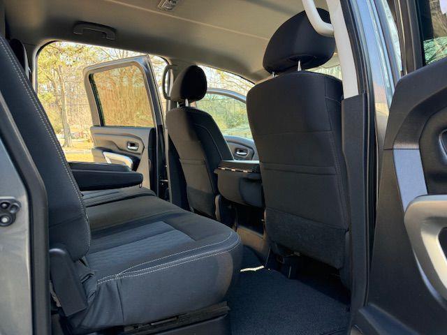 Nissan Titan S Crew Cab 2WD 2017