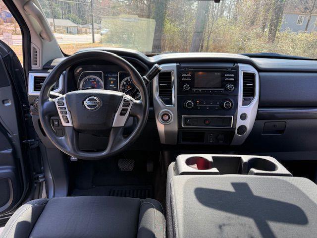 Nissan Titan S Crew Cab 2WD 2017