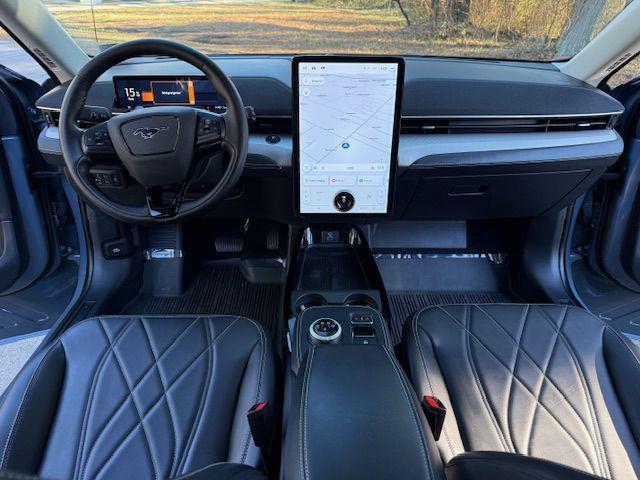 Ford Mustang Mach-E Select AWD 2023