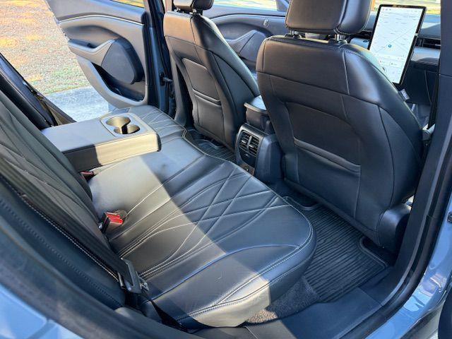 Ford Mustang Mach-E Select AWD 2023