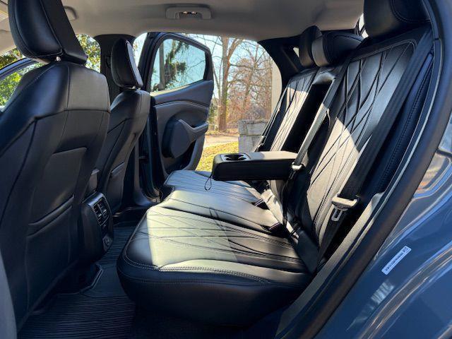 Ford Mustang Mach-E Select AWD 2023