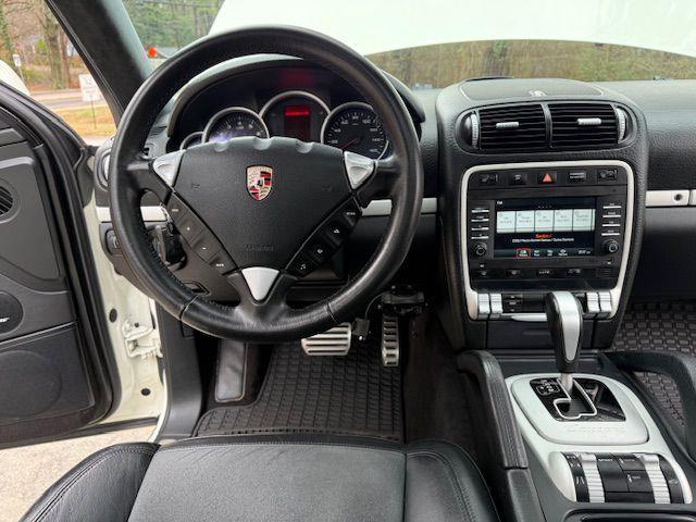 Porsche Cayenne GTS 2008