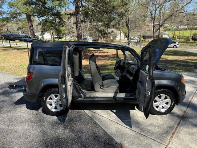 Honda Element EX 4WD AT 2011