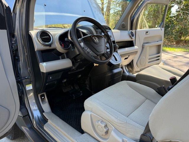 Honda Element EX 4WD AT 2011