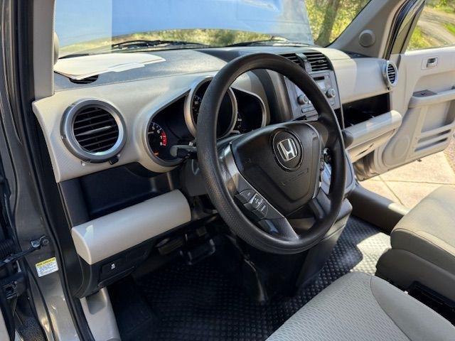 Honda Element EX 4WD AT 2011