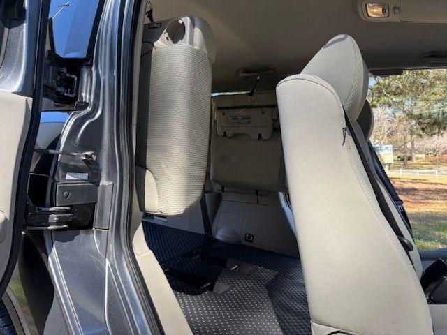 Honda Element EX 4WD AT 2011