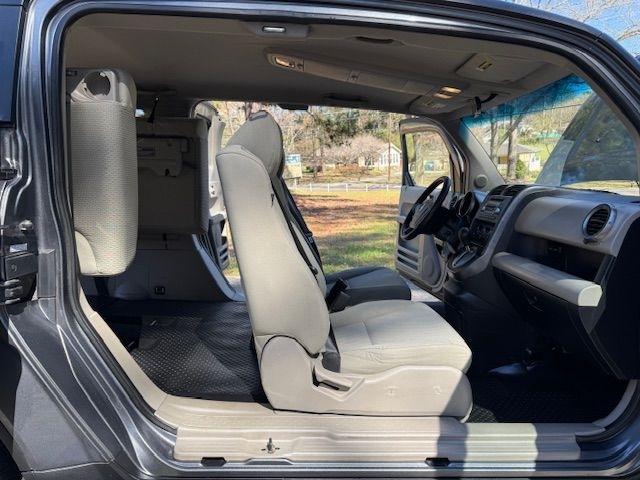 Honda Element EX 4WD AT 2011