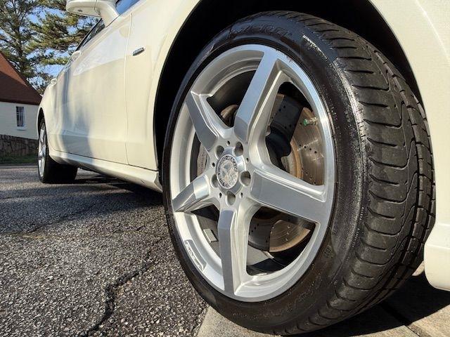 Mercedes-Benz CLS-Class CLS550 2012