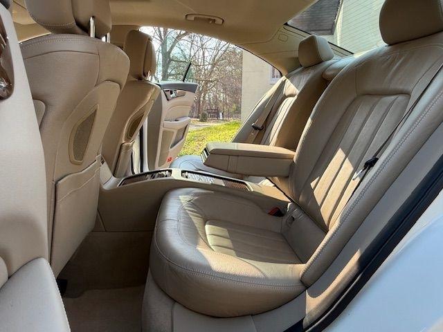 Mercedes-Benz CLS-Class CLS550 2012