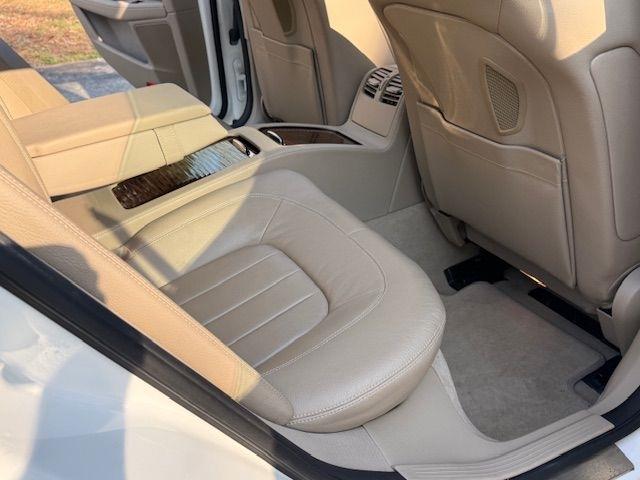 Mercedes-Benz CLS-Class CLS550 2012