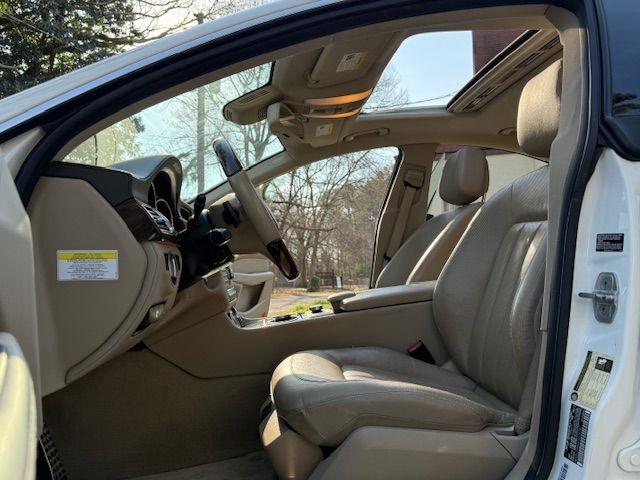 Mercedes-Benz CLS-Class CLS550 2012