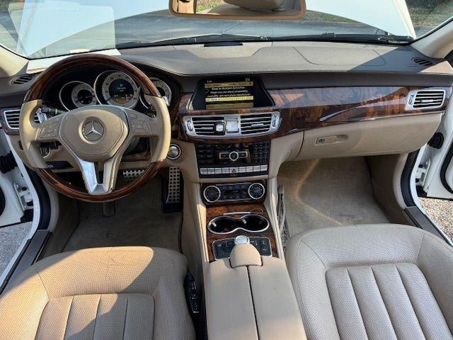 Mercedes-Benz CLS-Class CLS550 2012