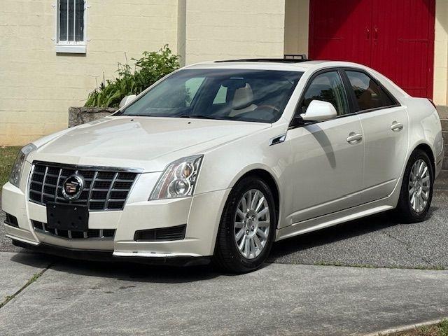 Cadillac CTS Luxury 2012