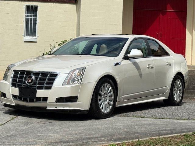 Cadillac CTS Luxury 2012