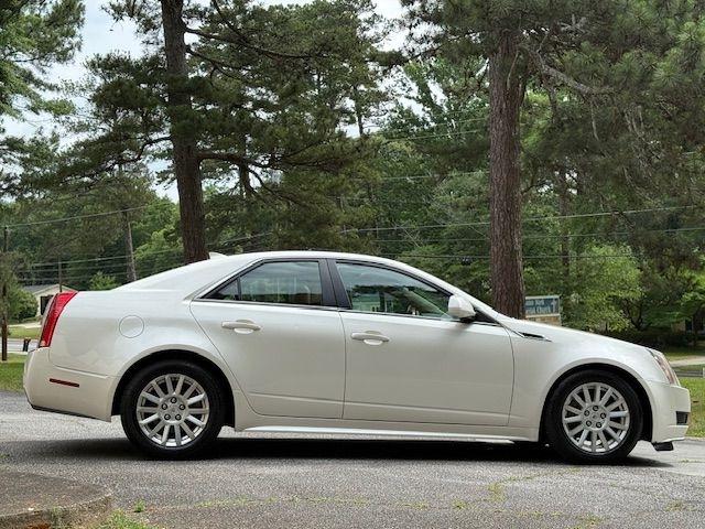 Cadillac CTS Luxury 2012