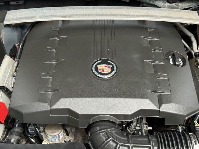 Cadillac CTS Luxury 2012