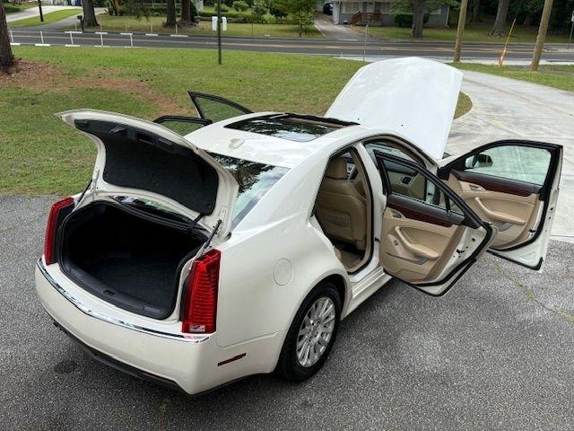 Cadillac CTS Luxury 2012