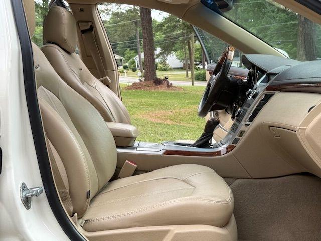 Cadillac CTS Luxury 2012