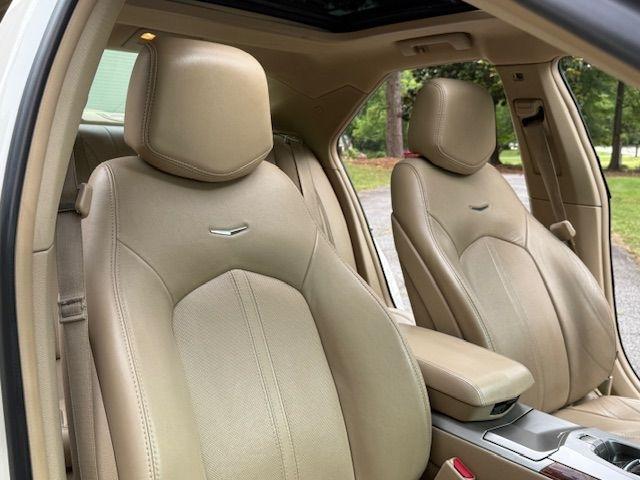 Cadillac CTS Luxury 2012