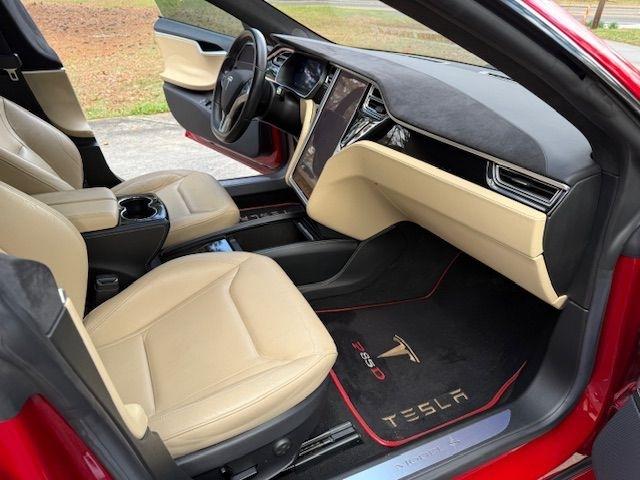 Tesla Model S 85D 2015