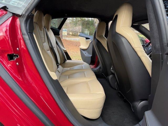 Tesla Model S 85D 2015