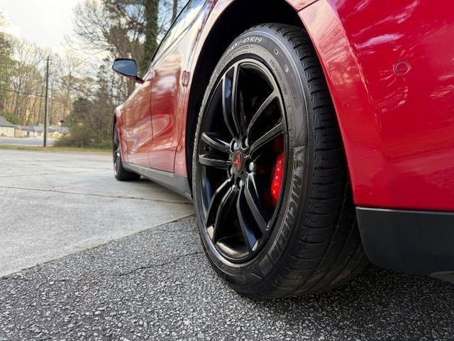 Tesla Model S 85D 2015