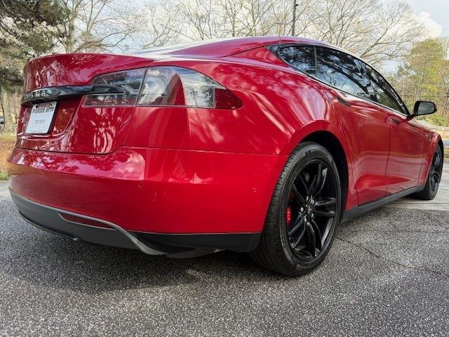 Tesla Model S 85D 2015