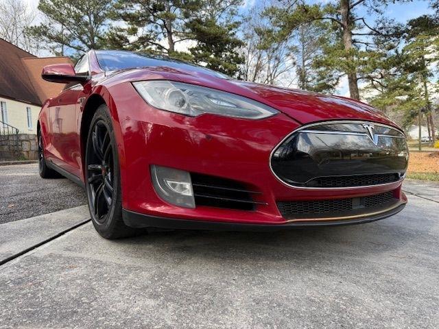 Tesla Model S 85D 2015