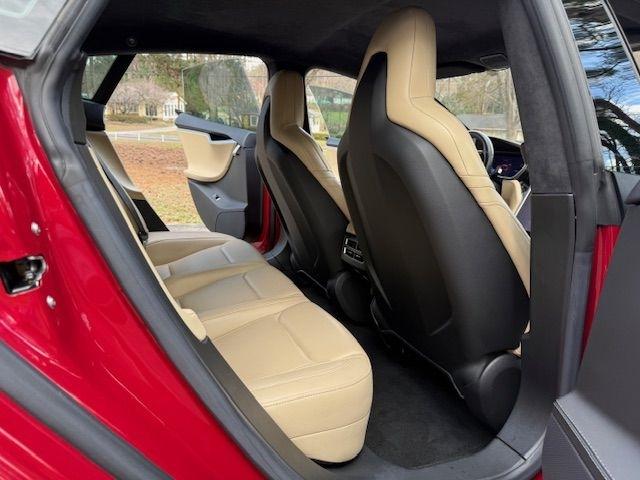 Tesla Model S 85D 2015