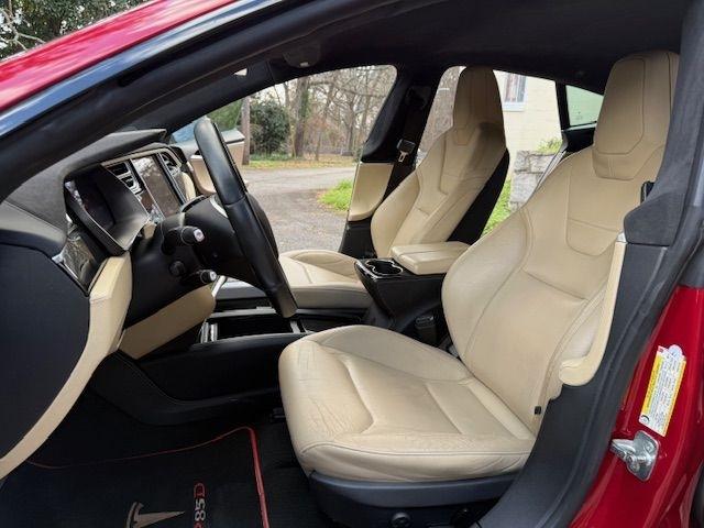 Tesla Model S 85D 2015