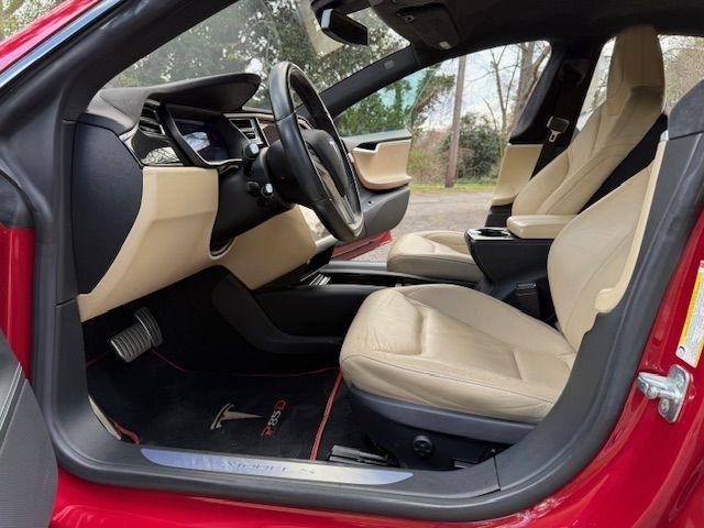 Tesla Model S 85D 2015