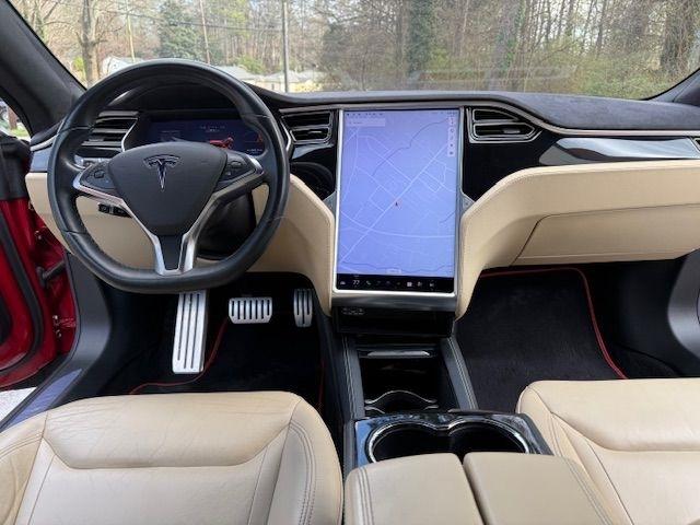 Tesla Model S 85D 2015