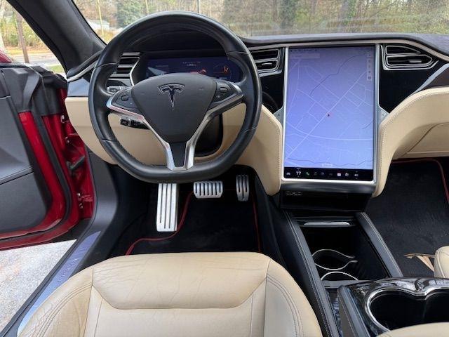 Tesla Model S 85D 2015