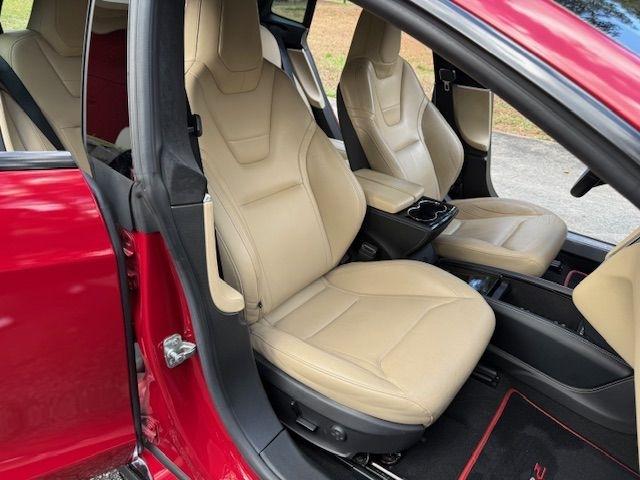 Tesla Model S 85D 2015