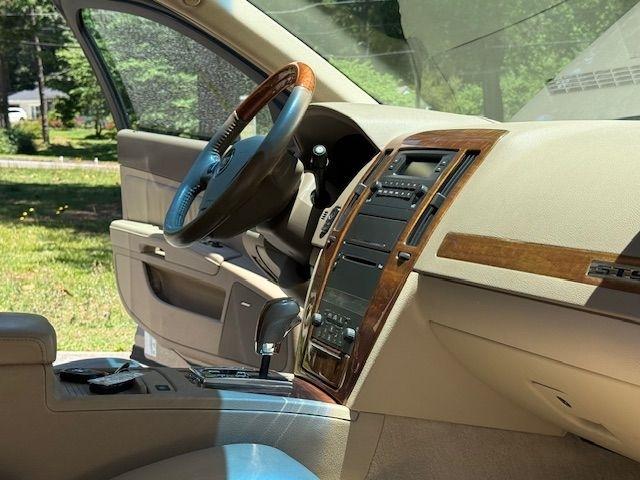Cadillac STS V6 2005