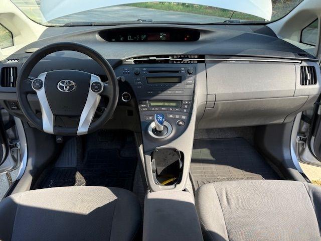Toyota Prius Prius V 2010