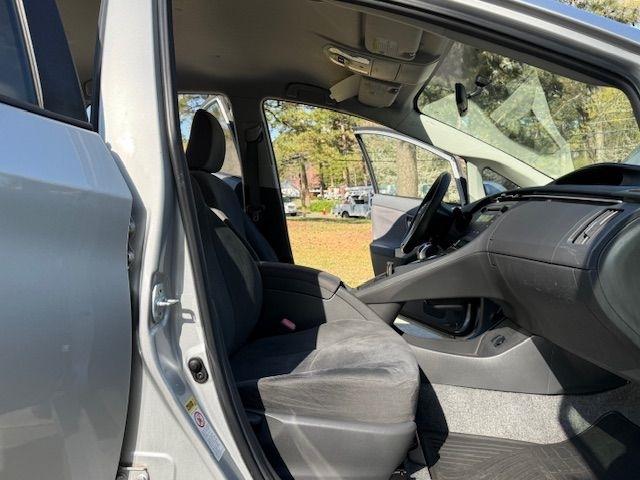 Toyota Prius Prius V 2010