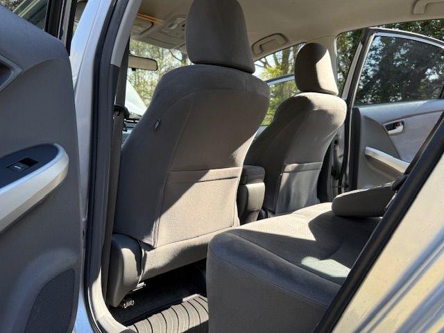 Toyota Prius Prius V 2010