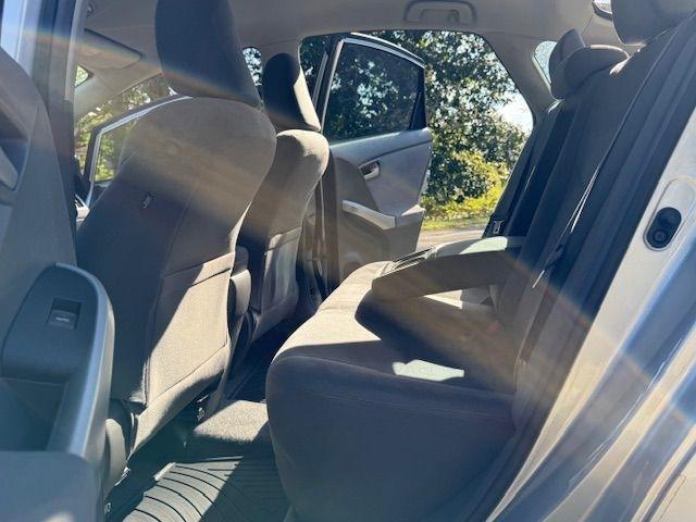 Toyota Prius Prius V 2010