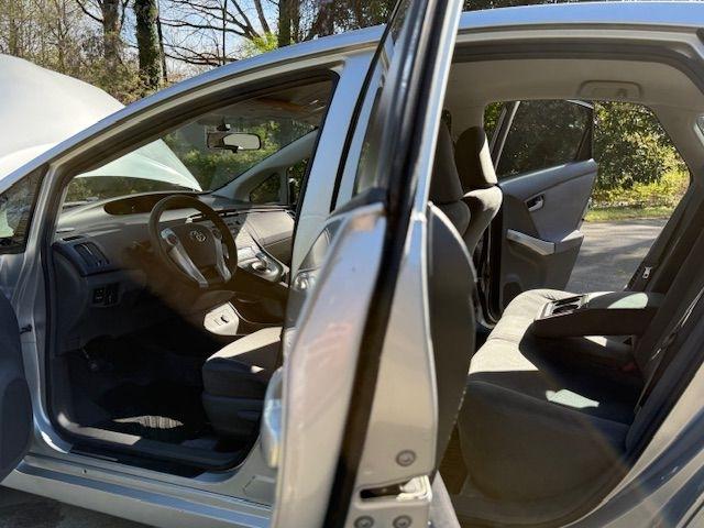 Toyota Prius Prius V 2010