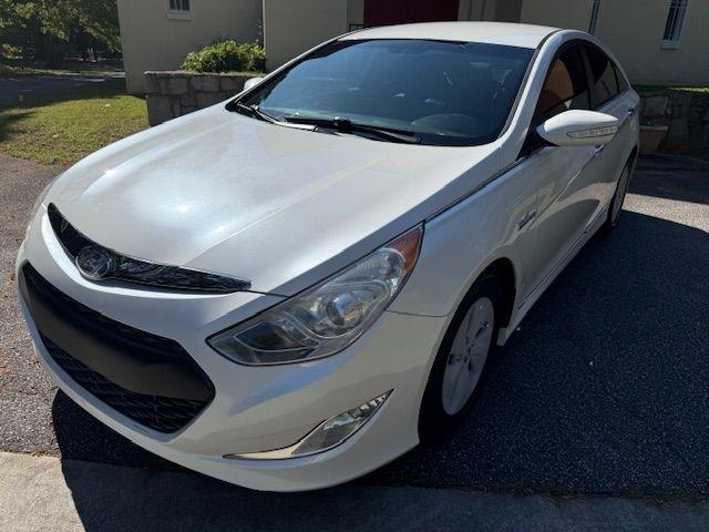 Hyundai Sonata Hybrid Sedan 2015