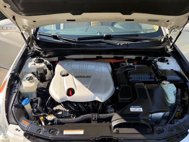 Hyundai Sonata Hybrid Sedan 2015