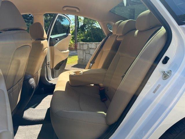 Hyundai Sonata Hybrid Sedan 2015