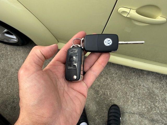 Volkswagen New Beetle GL 2.0L Convertible 2004