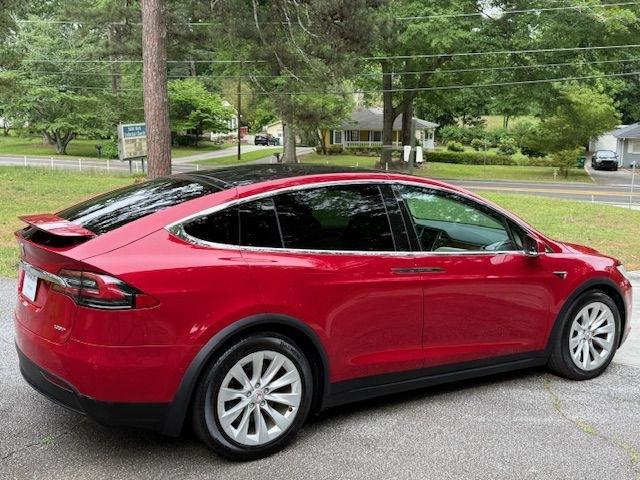 Tesla Model X 90D 2017