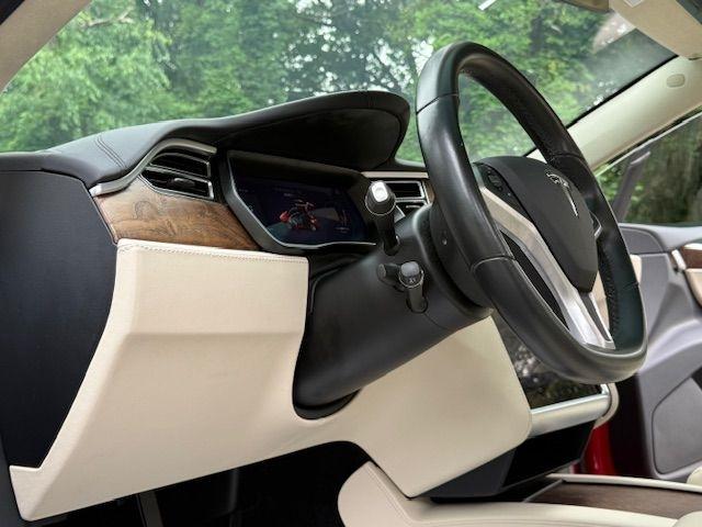 Tesla Model X 90D 2017