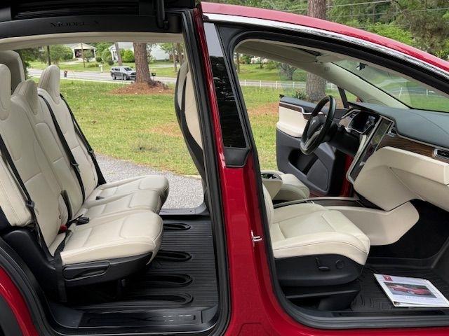 Tesla Model X 90D 2017