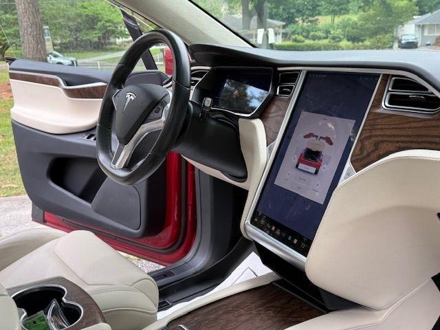 Tesla Model X 90D 2017